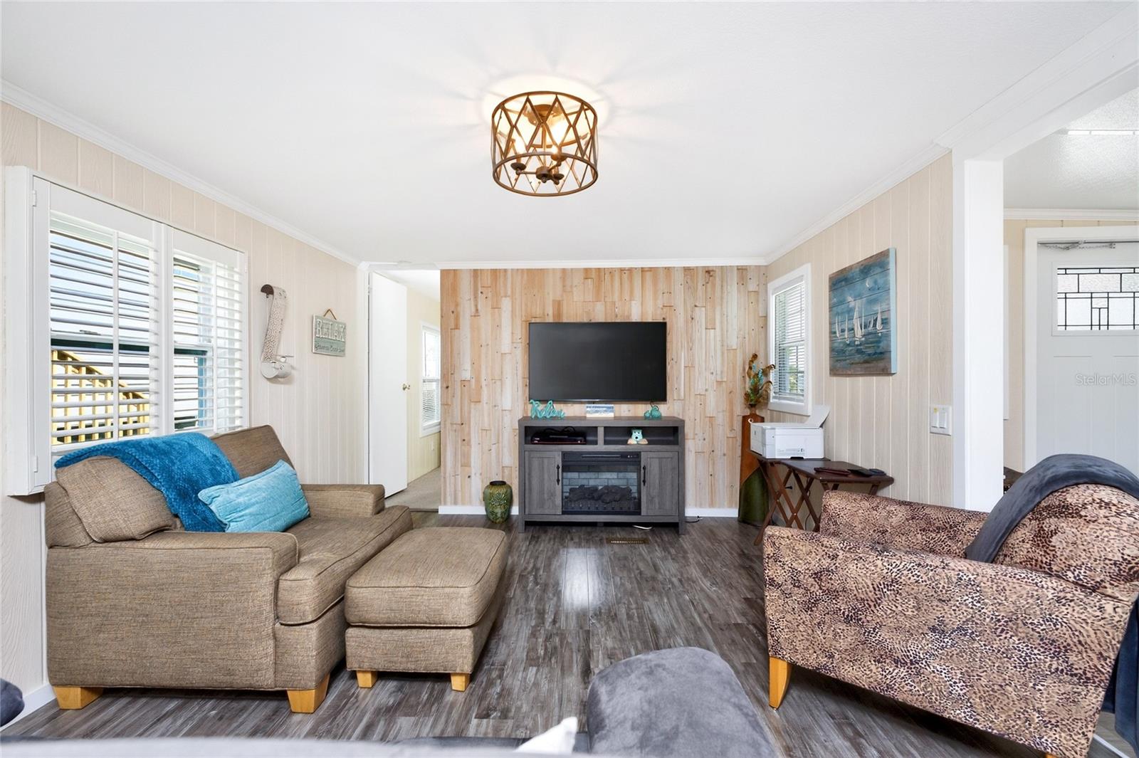 Image 11 of 54 For 230 Wolverine Avenue