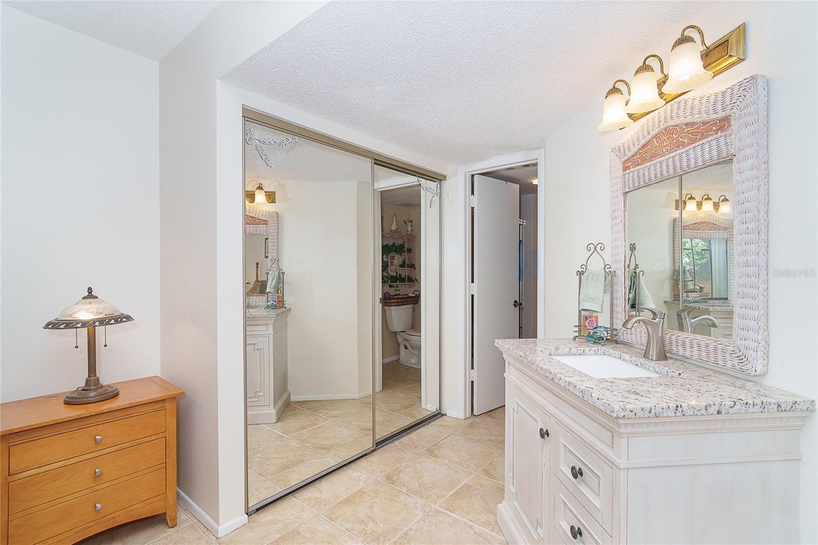 Image 20 of 49 For 19505 Quesada Avenue O103