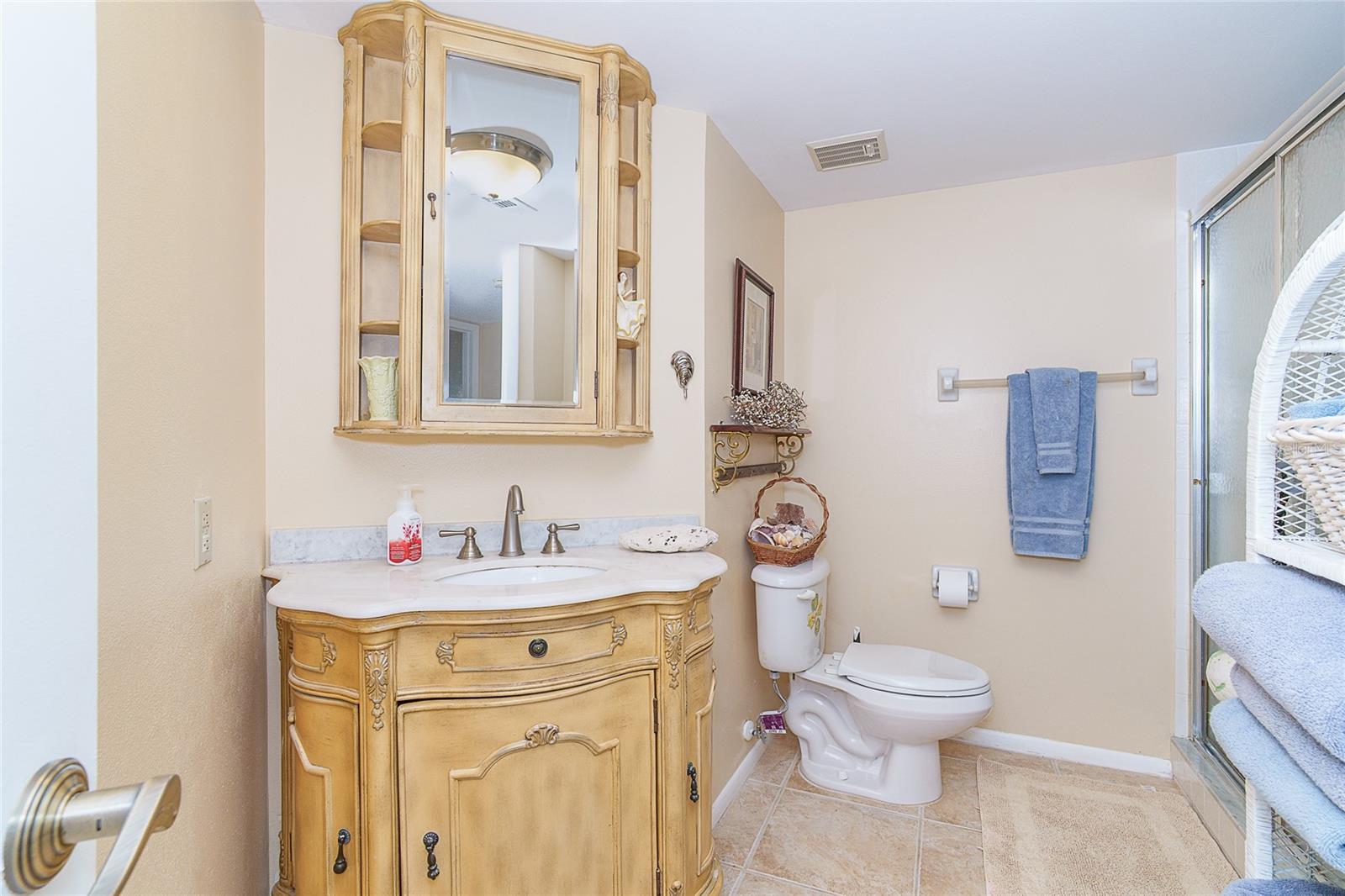 Image 26 of 49 For 19505 Quesada Avenue O103