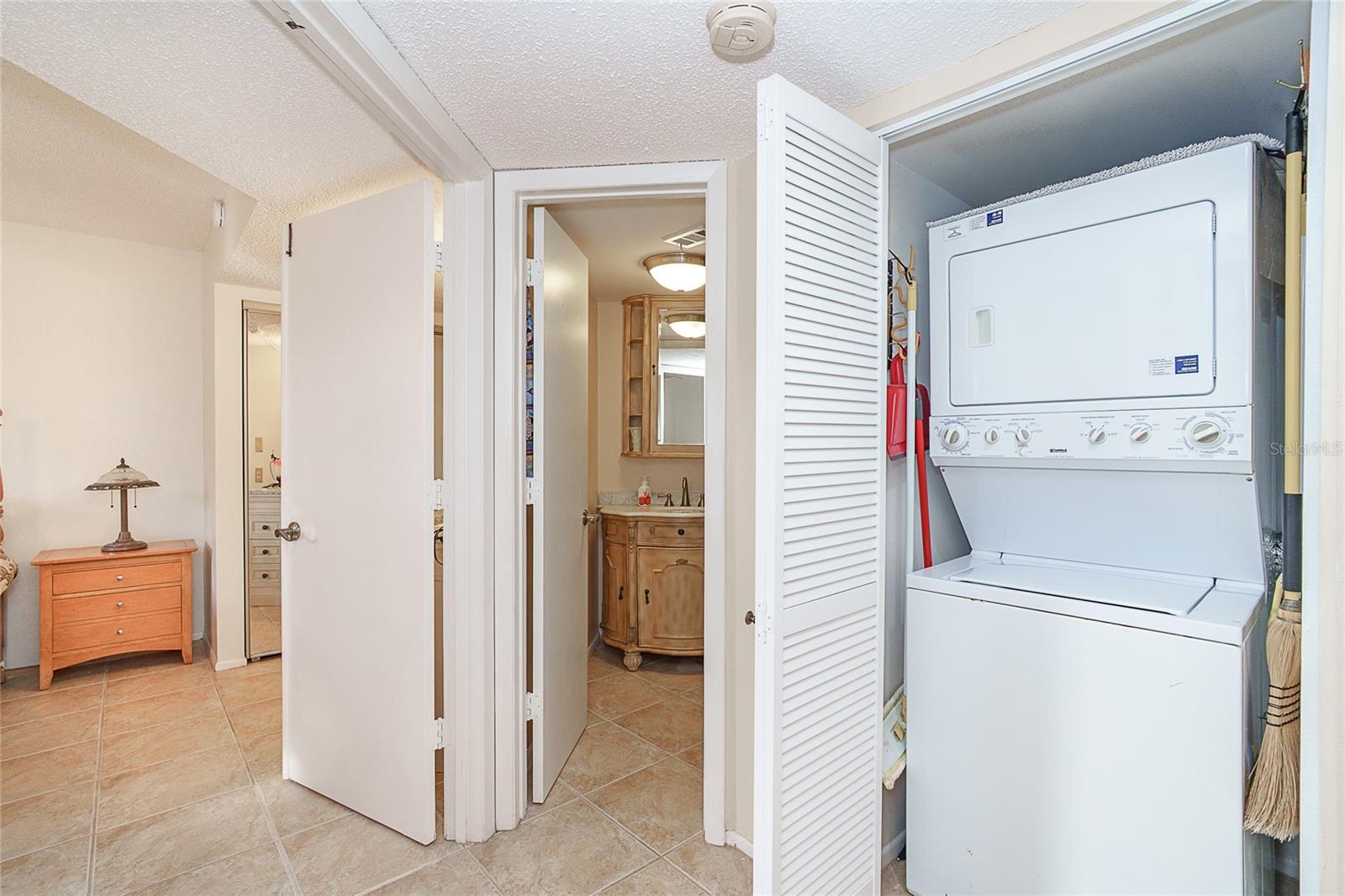 Image 28 of 49 For 19505 Quesada Avenue O103