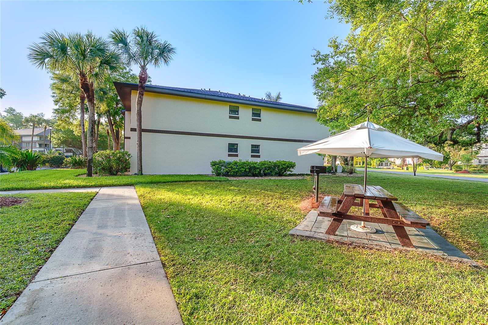 Image 33 of 49 For 19505 Quesada Avenue O103