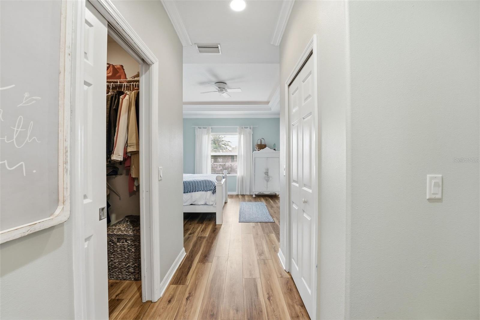 Image 17 of 48 For 10249 Bay Avenue