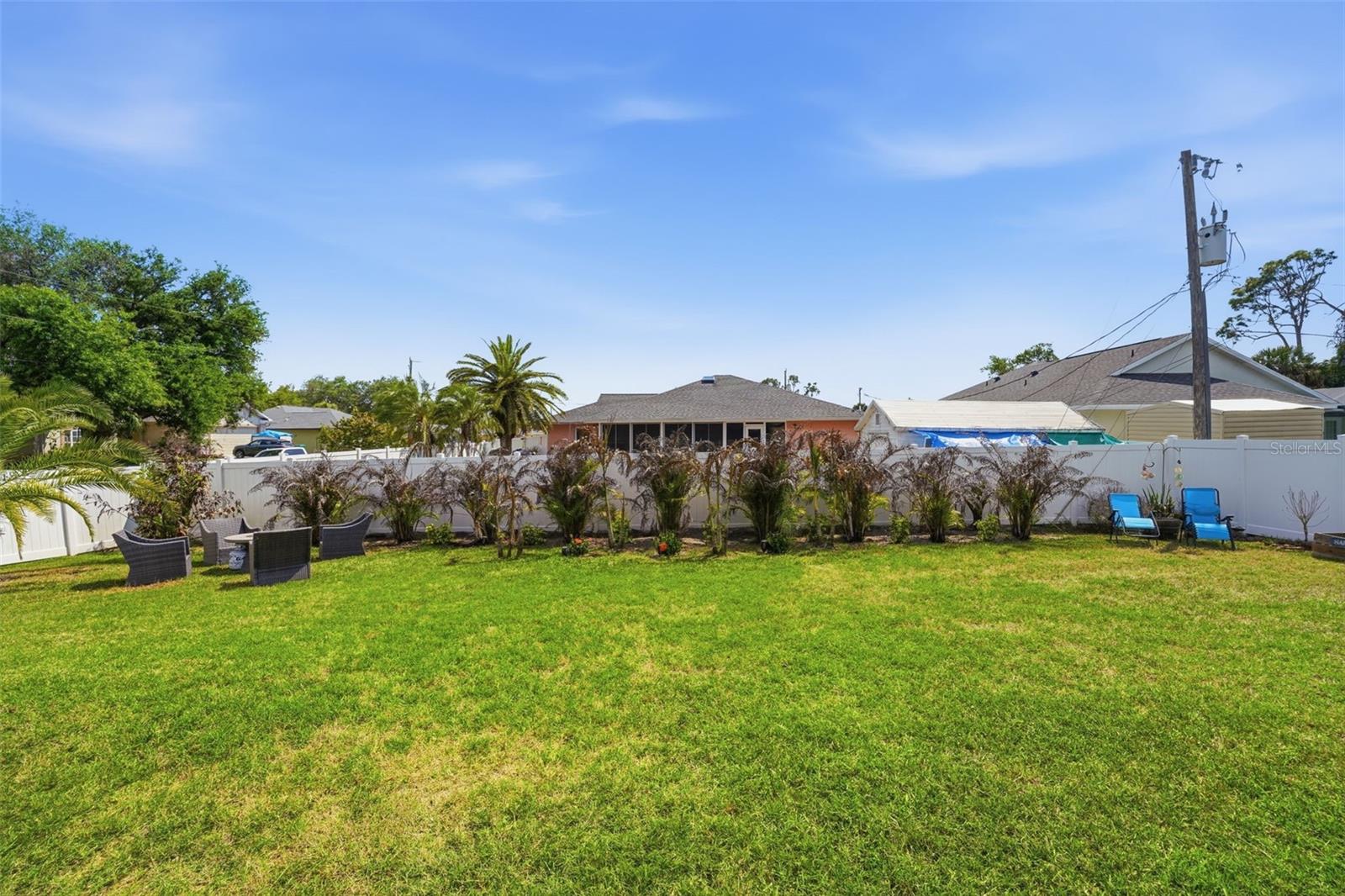 Image 35 of 48 For 10249 Bay Avenue