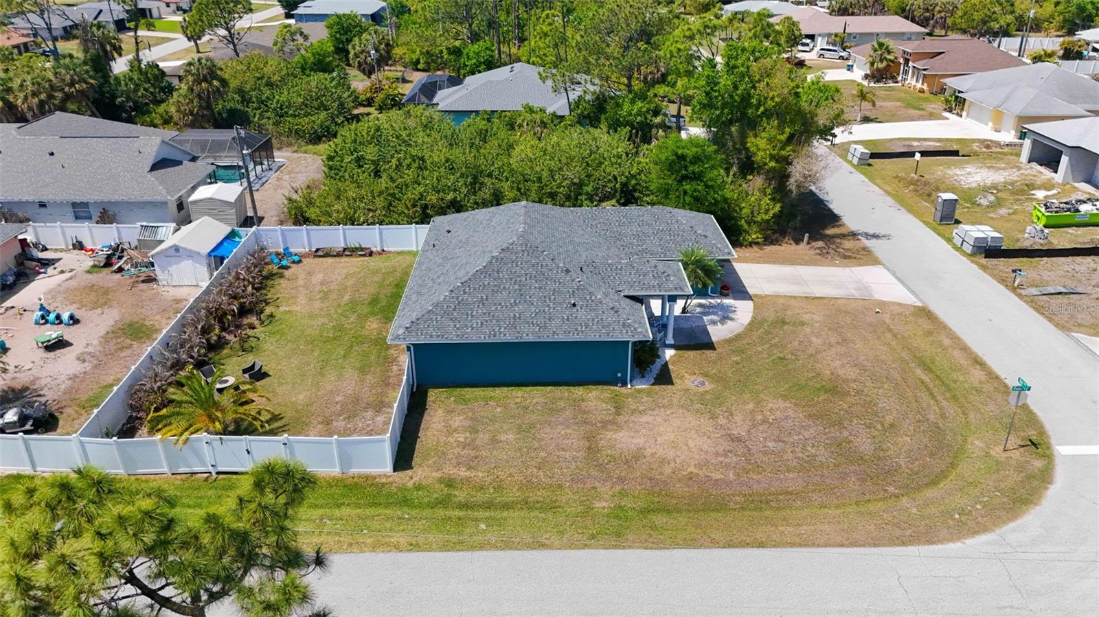 Image 39 of 48 For 10249 Bay Avenue