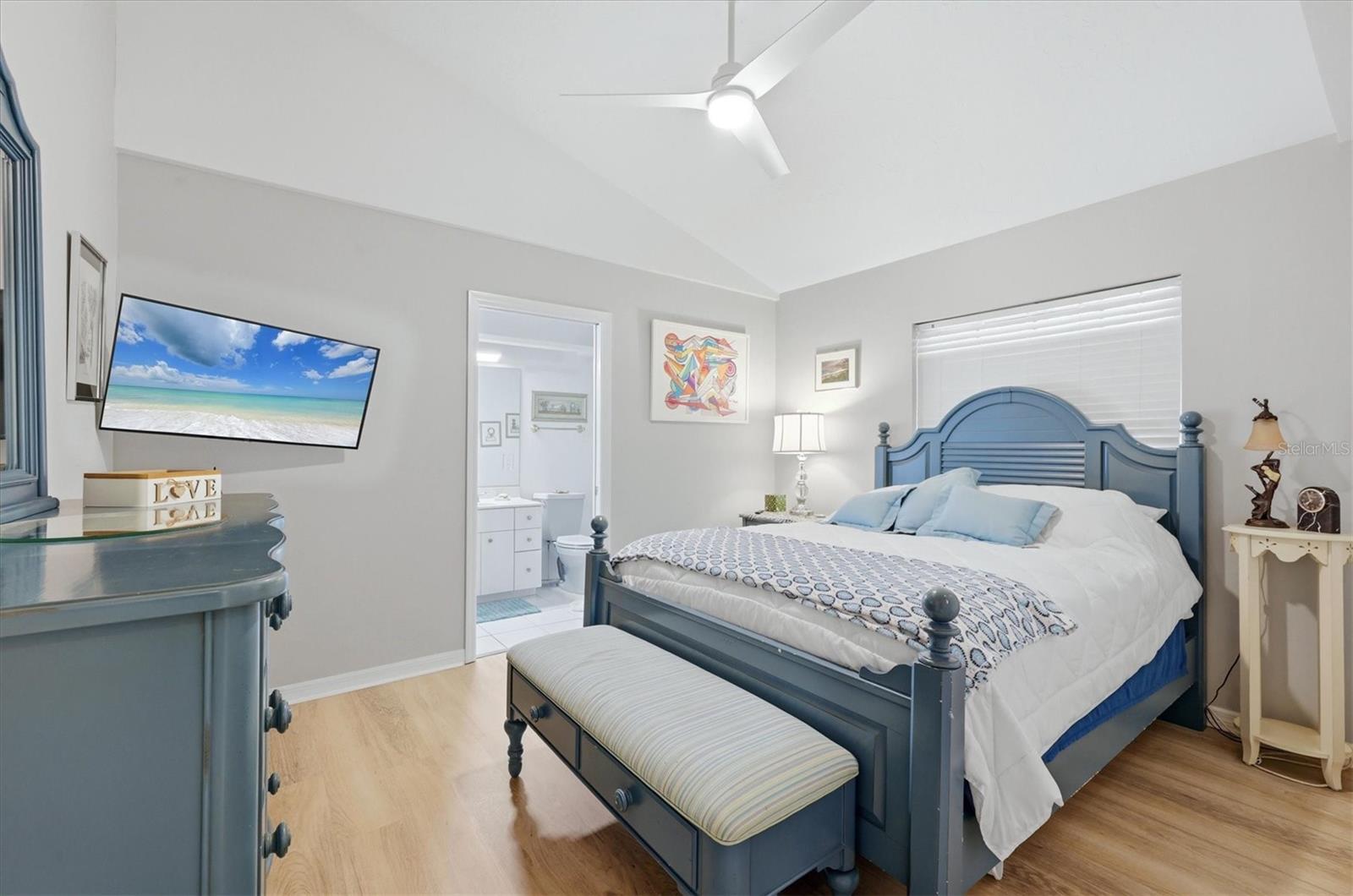 Image 23 of 44 For 1711 Bayshore Drive