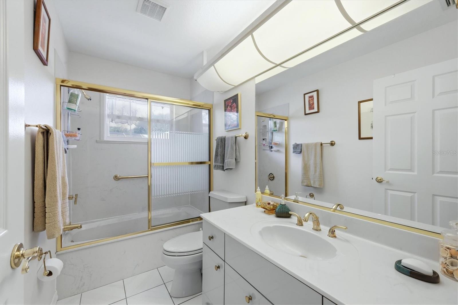 Image 26 of 44 For 1711 Bayshore Drive