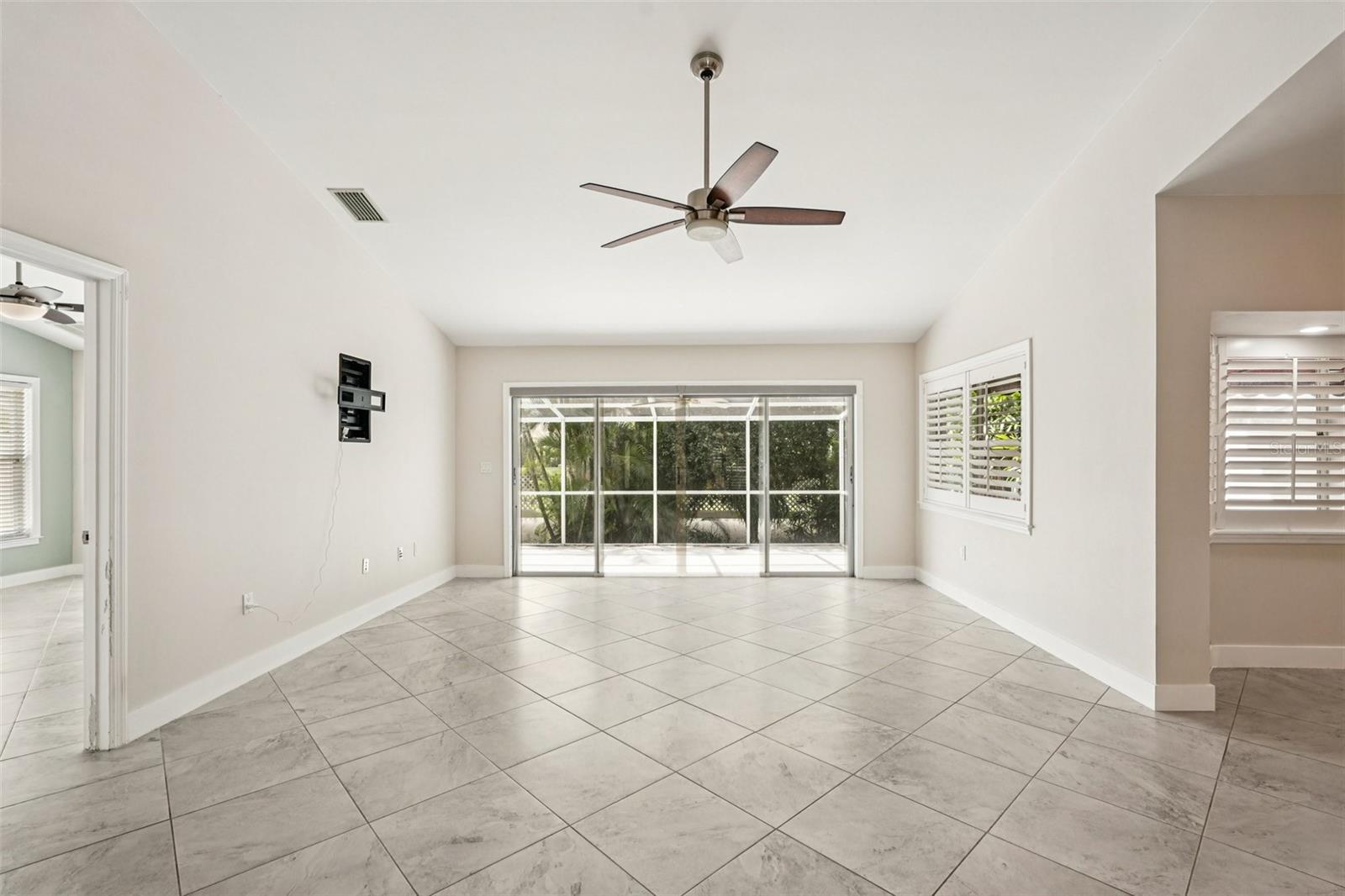 Image 15 of 44 For 4808 61st Avenue Terrace W