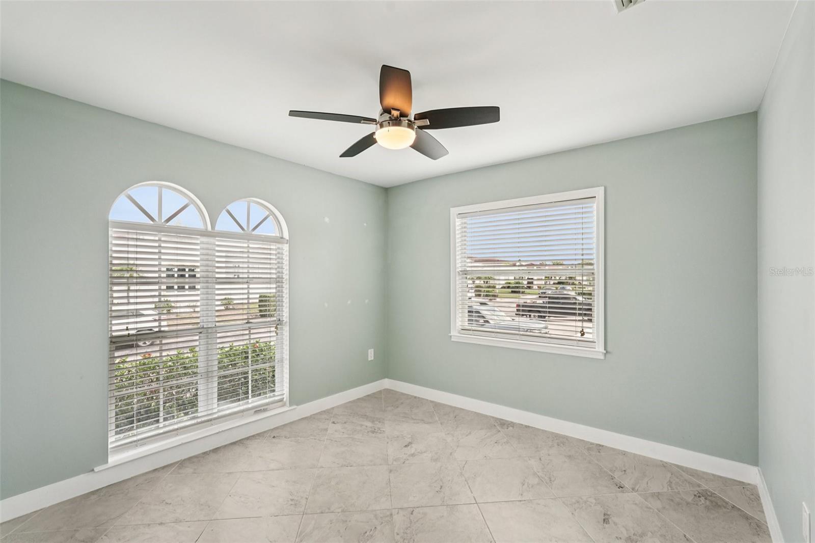 Image 23 of 44 For 4808 61st Avenue Terrace W