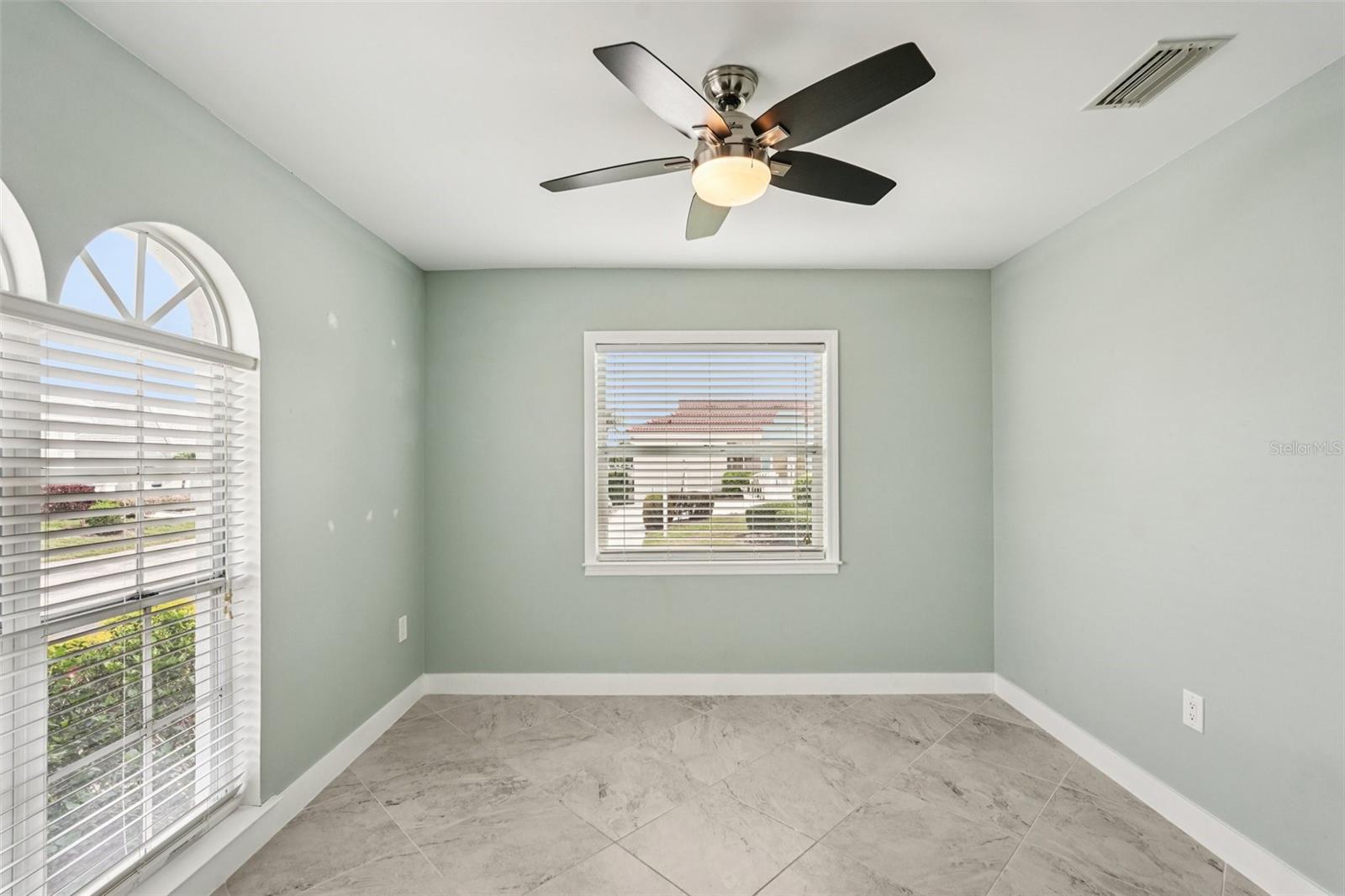 Image 26 of 44 For 4808 61st Avenue Terrace W