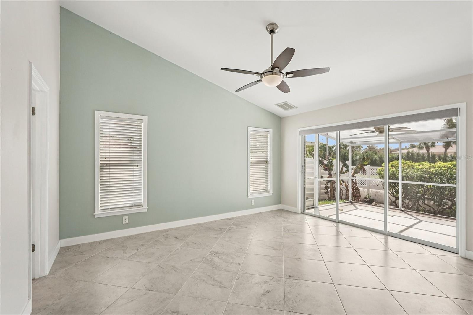 Image 33 of 44 For 4808 61st Avenue Terrace W