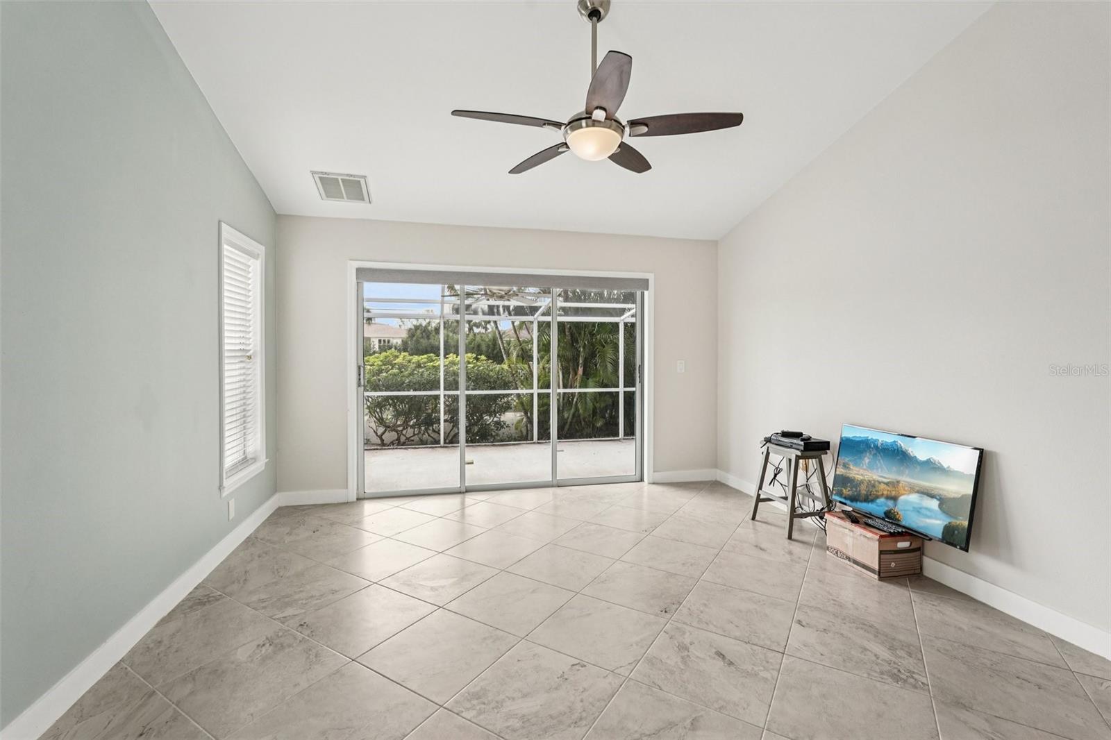 Image 37 of 44 For 4808 61st Avenue Terrace W