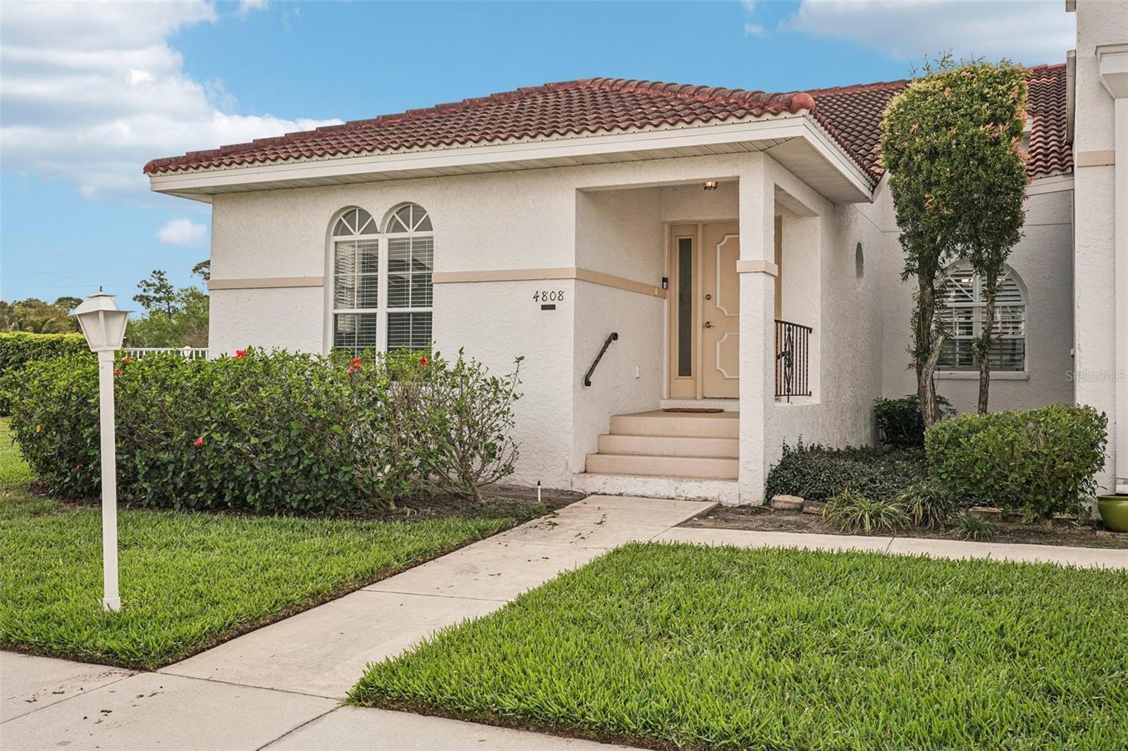 Image 4 of 44 For 4808 61st Avenue Terrace W