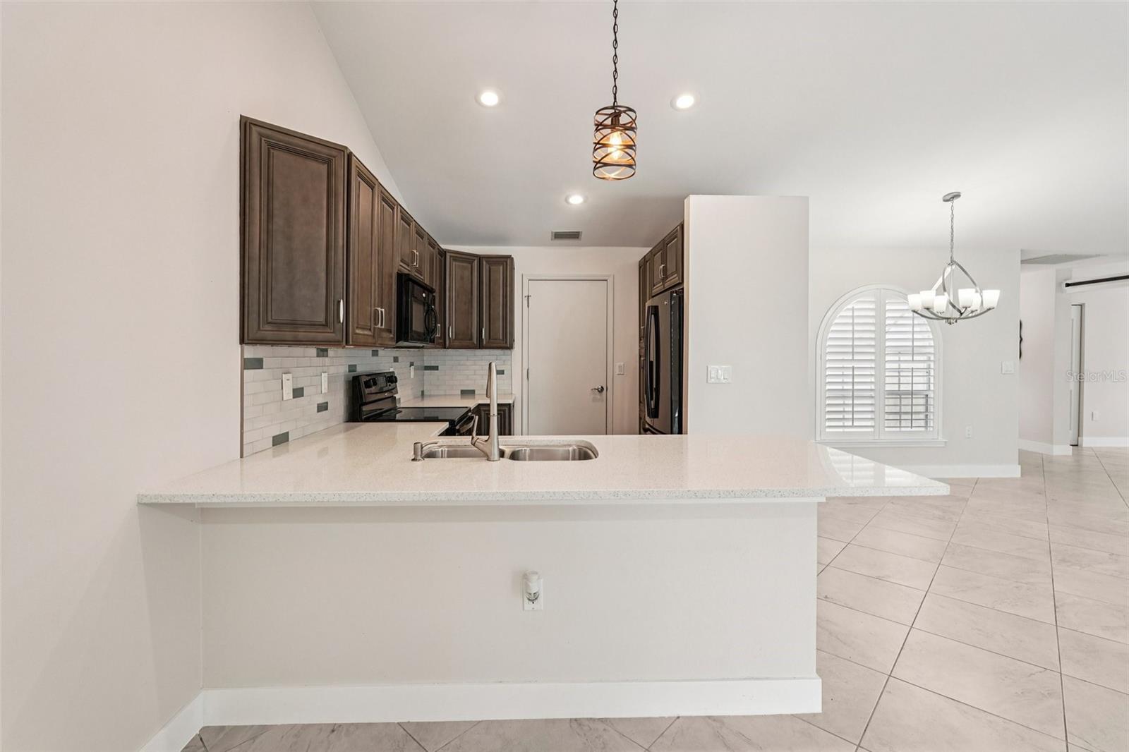 Image 9 of 44 For 4808 61st Avenue Terrace W