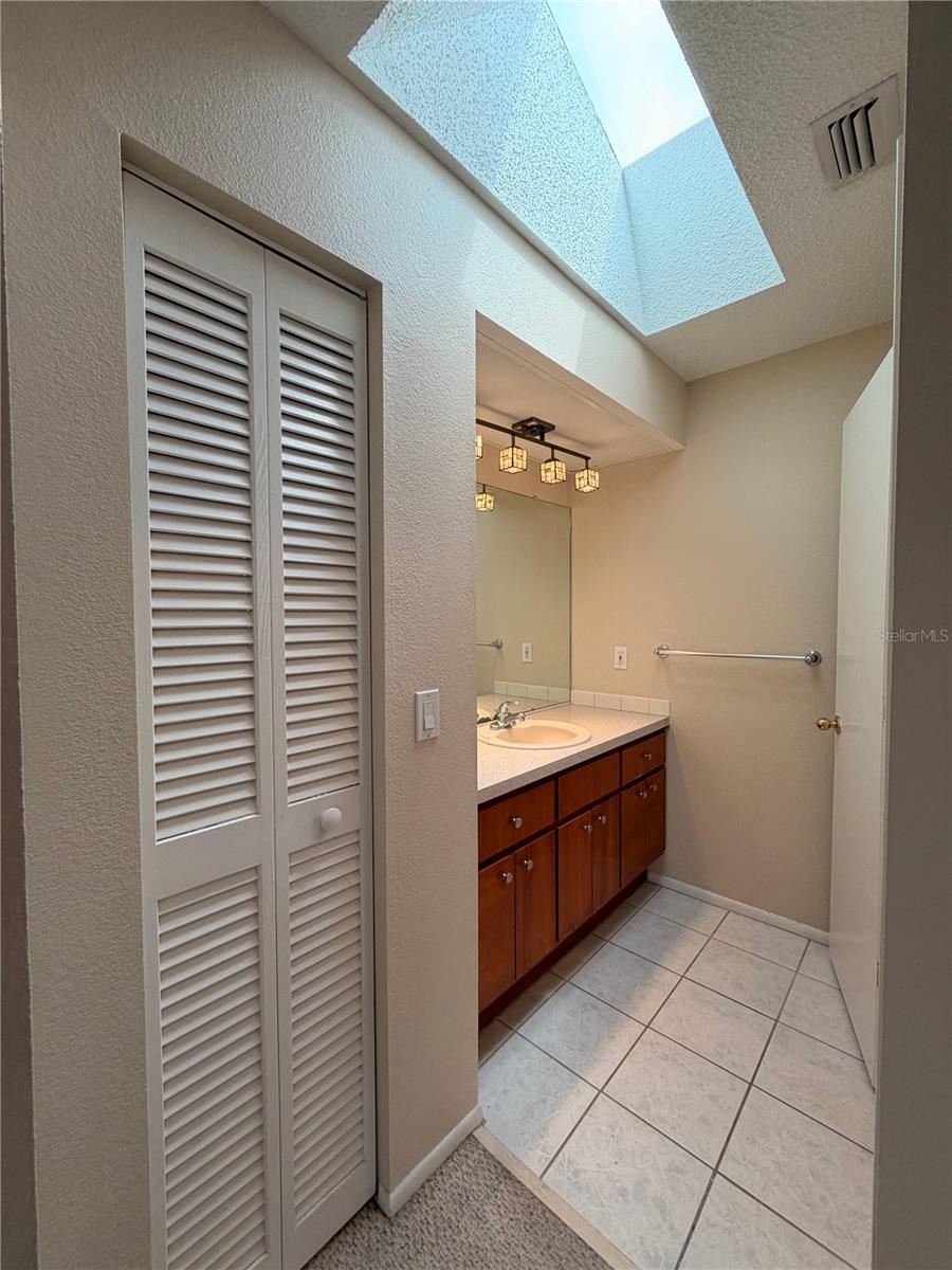 Image 10 of 33 For 25043 Palisade Road