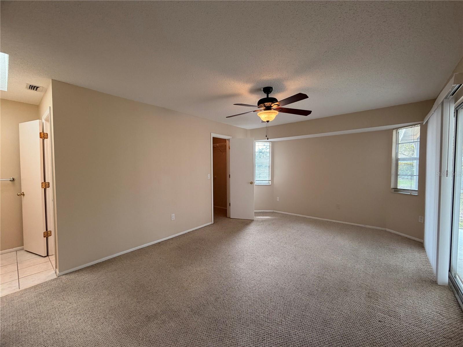 Image 14 of 33 For 25043 Palisade Road