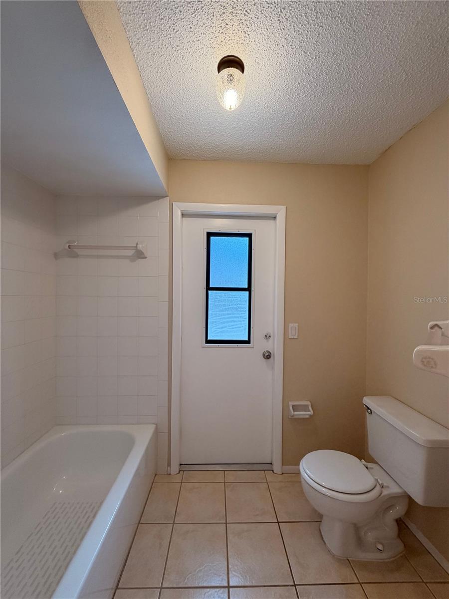 Image 20 of 33 For 25043 Palisade Road