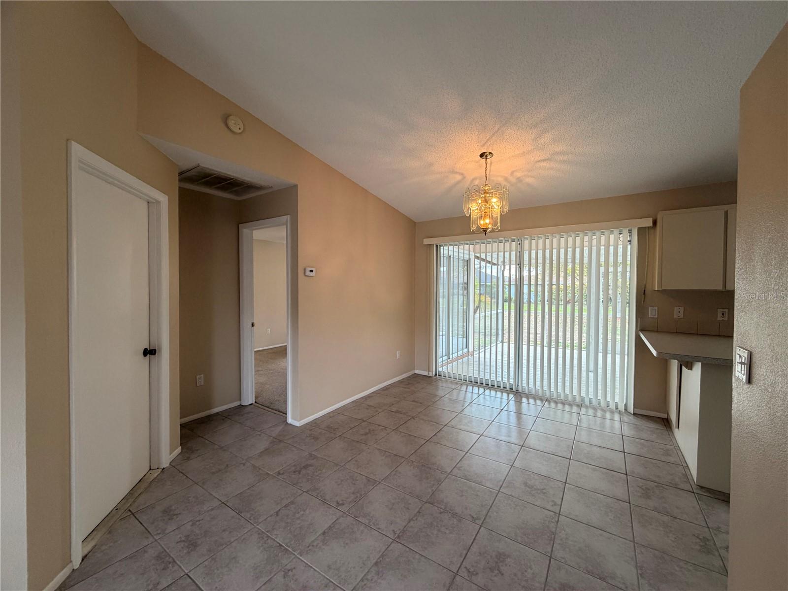 Image 22 of 33 For 25043 Palisade Road