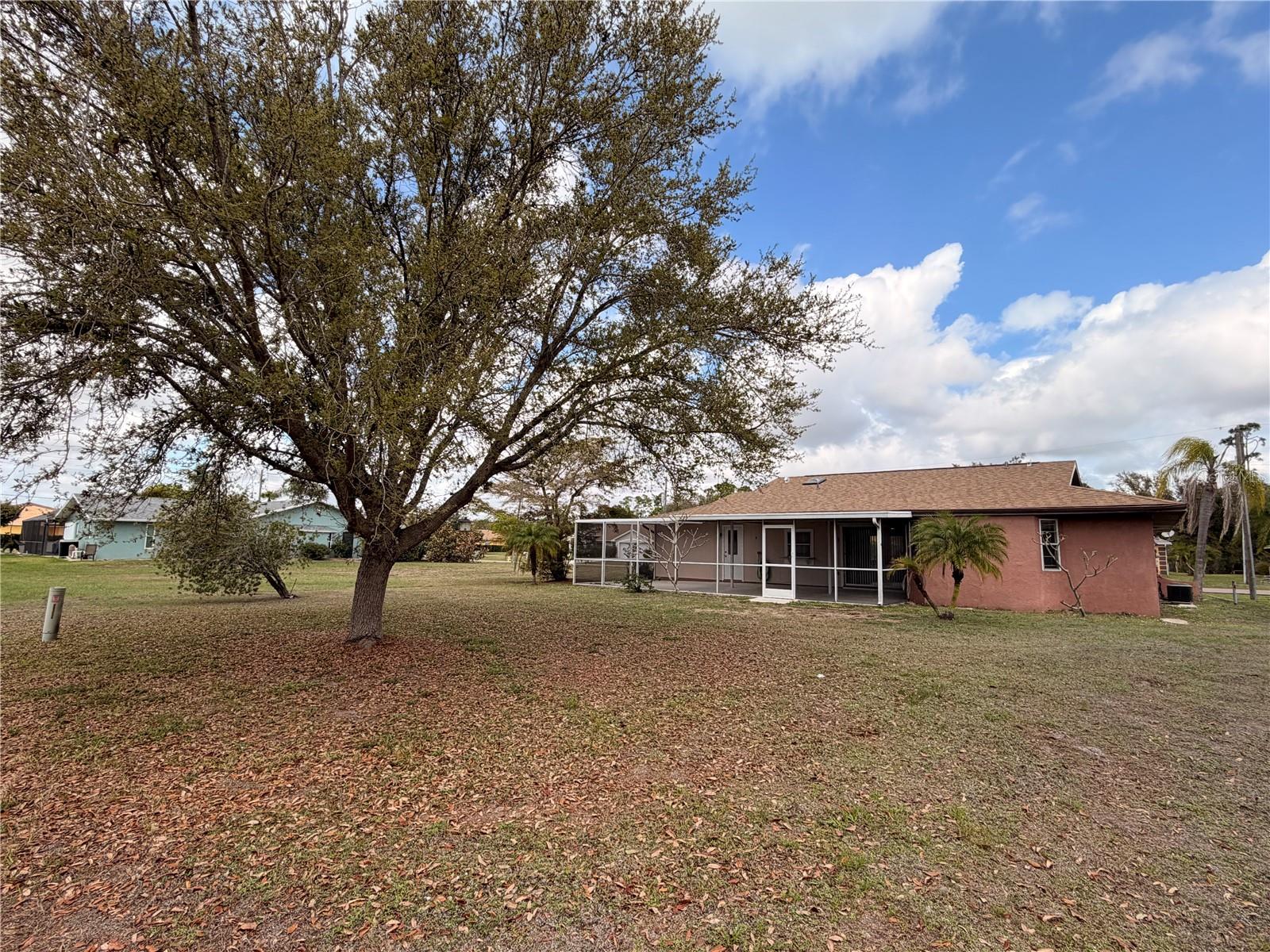 Image 29 of 33 For 25043 Palisade Road