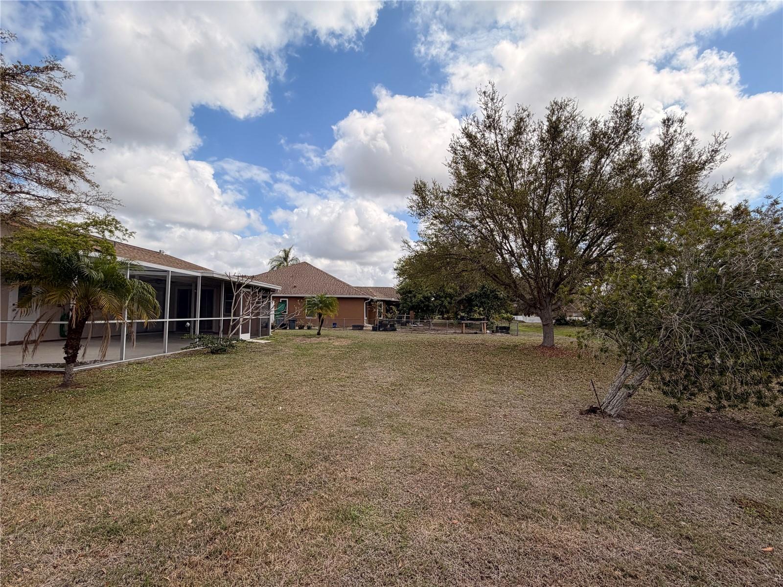 Image 30 of 33 For 25043 Palisade Road