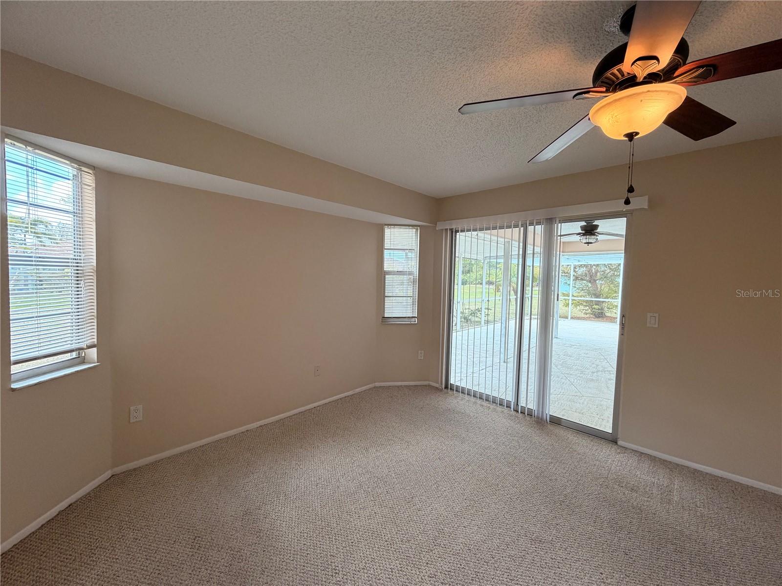 Image 8 of 33 For 25043 Palisade Road