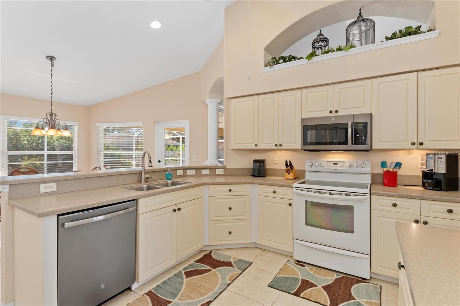 Image 11 of 43 For 10123 Topsail Avenue