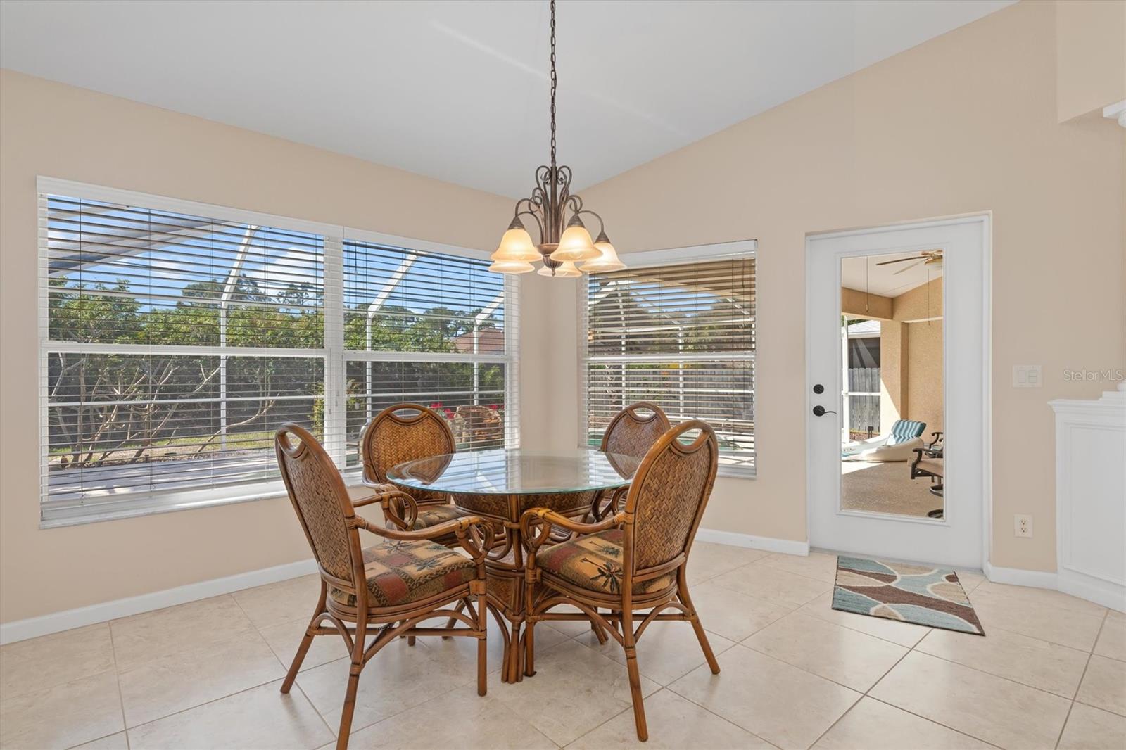 Image 12 of 43 For 10123 Topsail Avenue