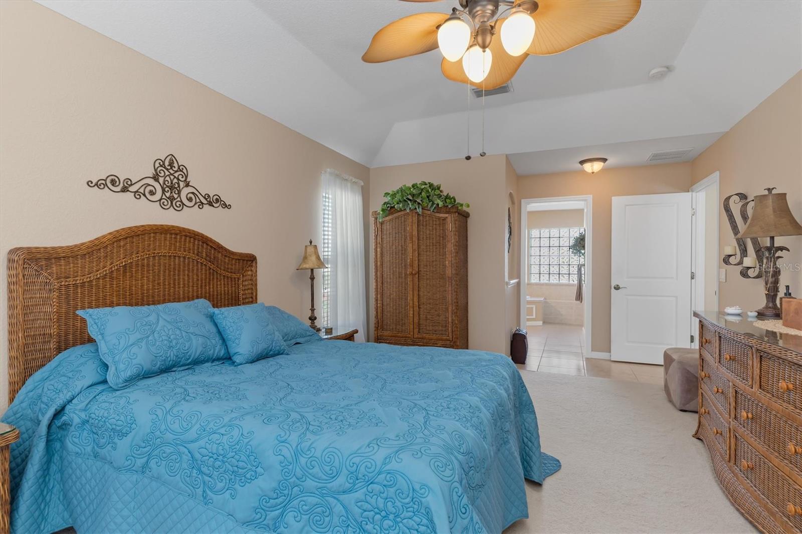 Image 17 of 43 For 10123 Topsail Avenue