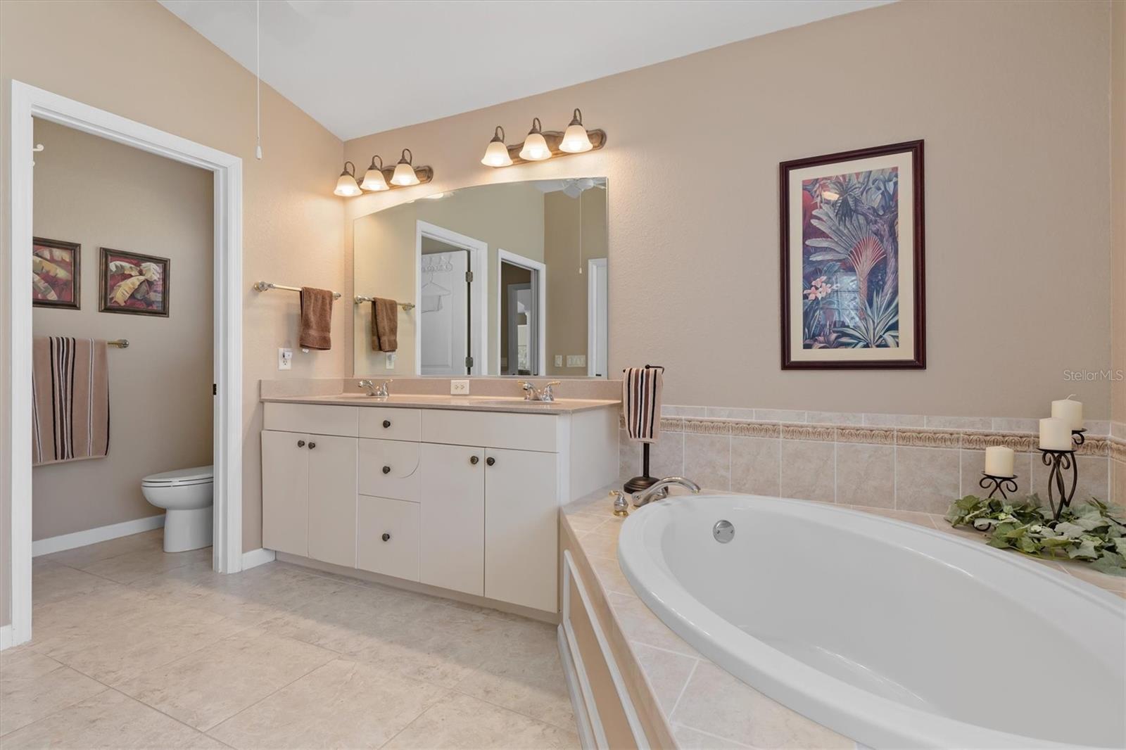 Image 20 of 43 For 10123 Topsail Avenue