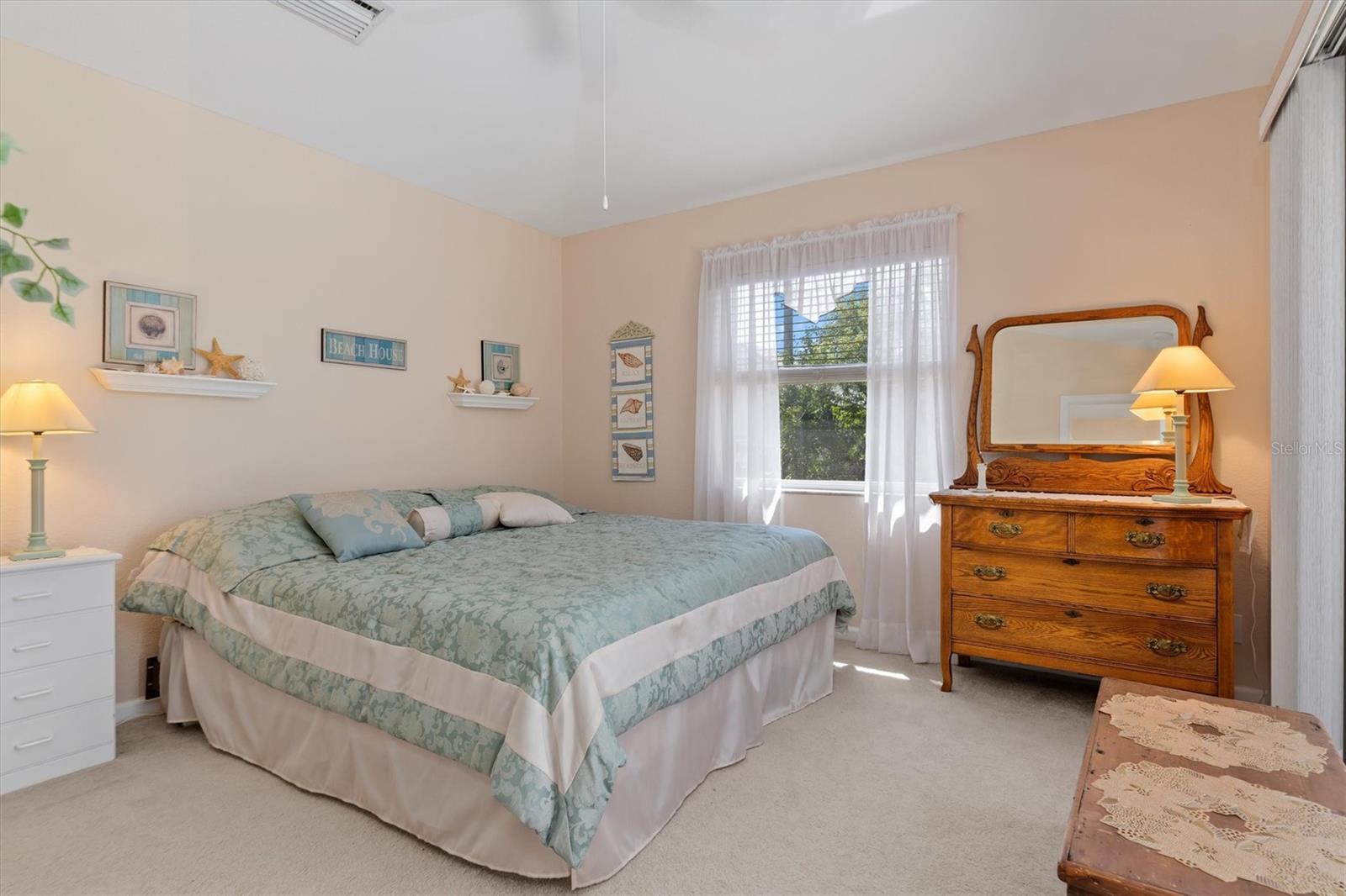 Image 22 of 43 For 10123 Topsail Avenue