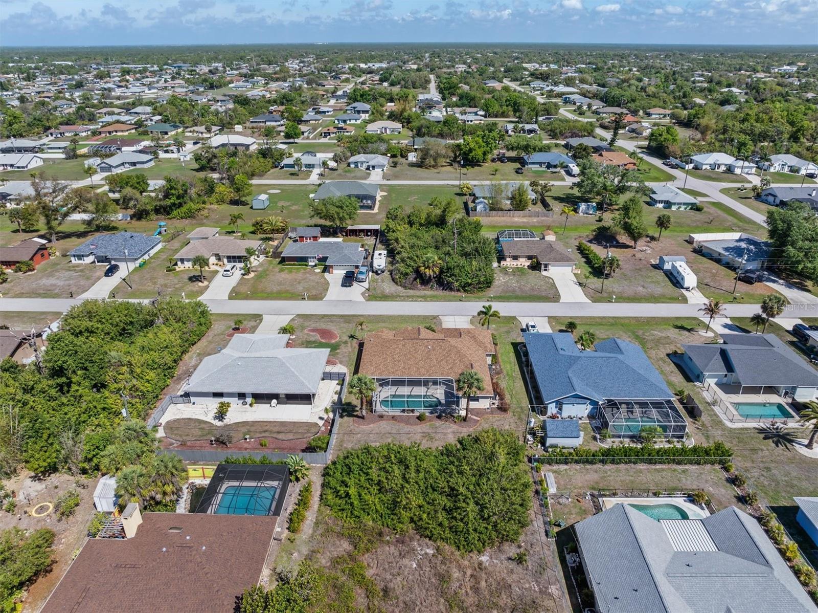 Image 39 of 43 For 10123 Topsail Avenue
