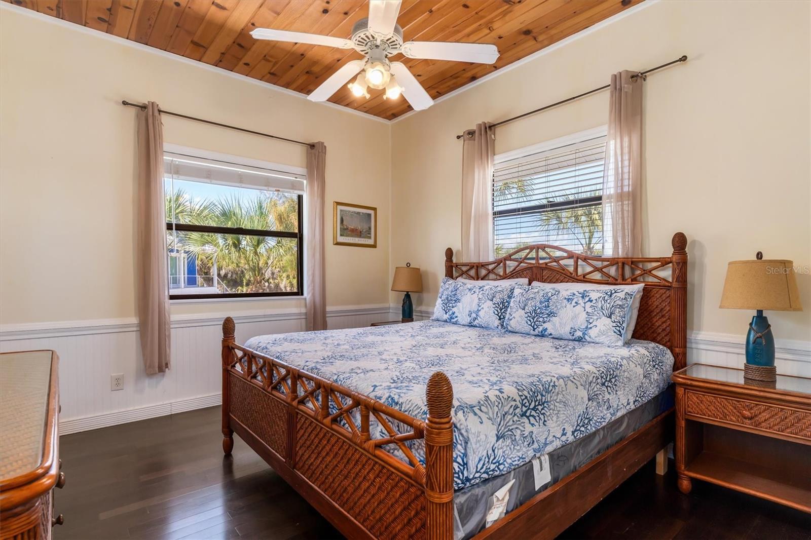 Image 19 of 64 For 51 Palm Drive