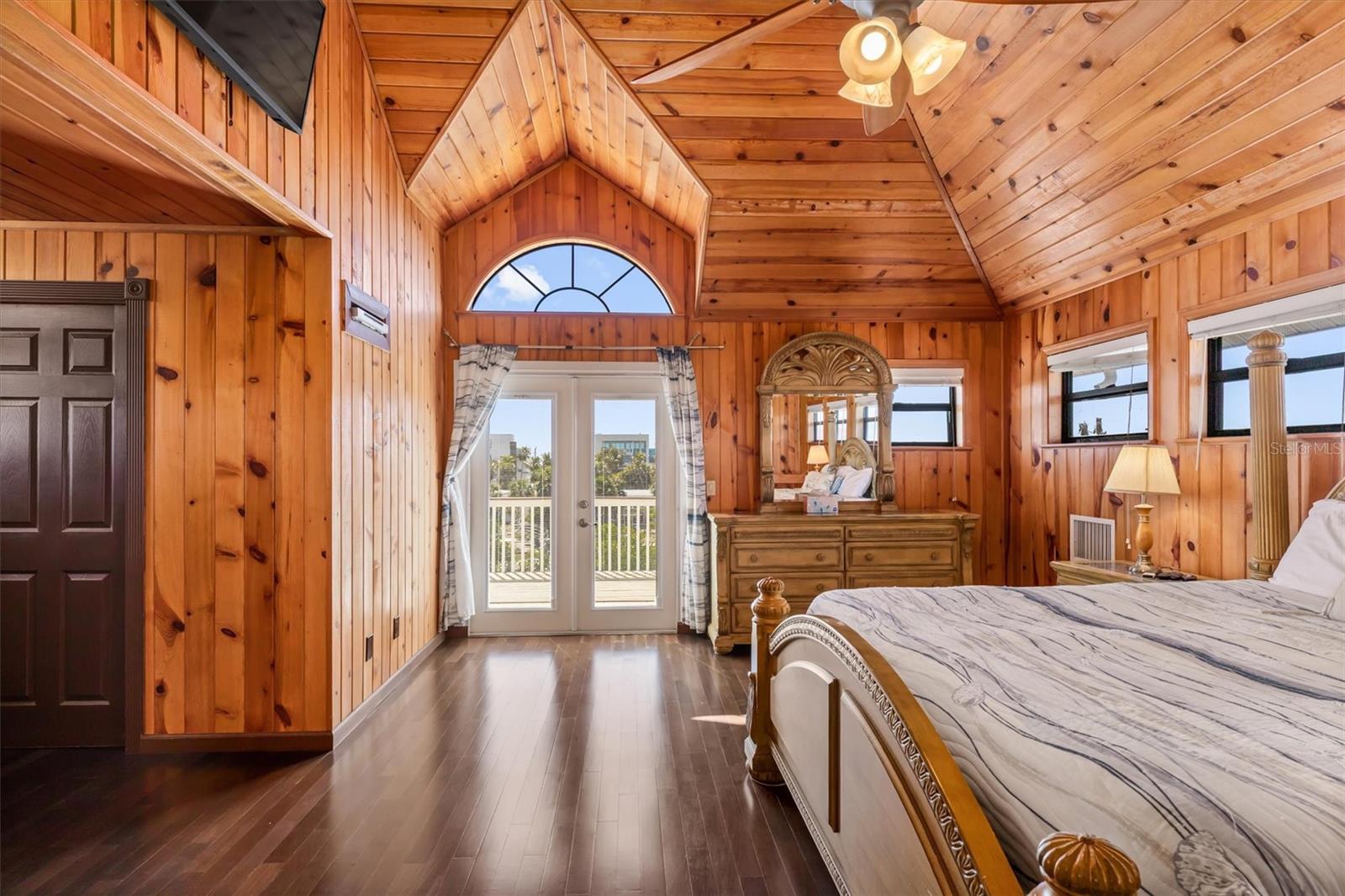 Image 28 of 64 For 51 Palm Drive