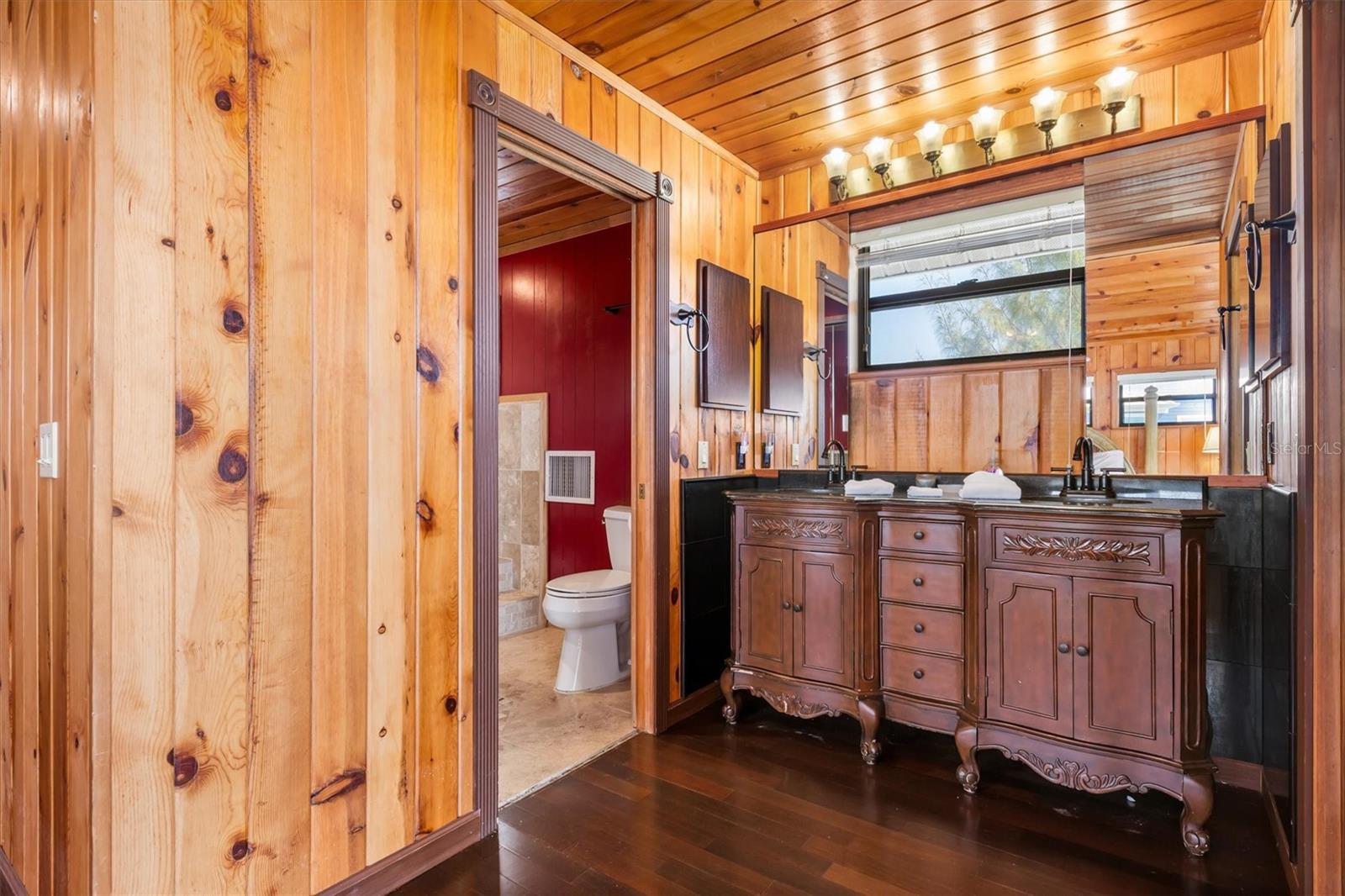 Image 32 of 64 For 51 Palm Drive