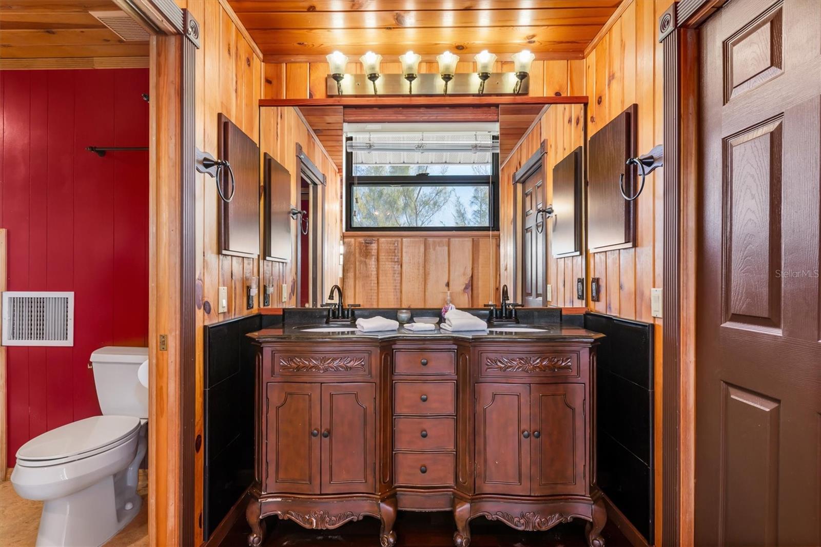 Image 33 of 64 For 51 Palm Drive