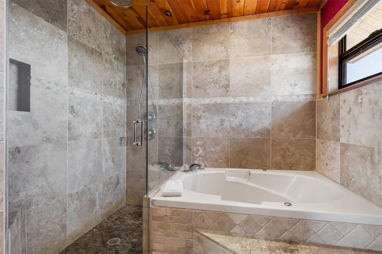 Image 35 of 64 For 51 Palm Drive