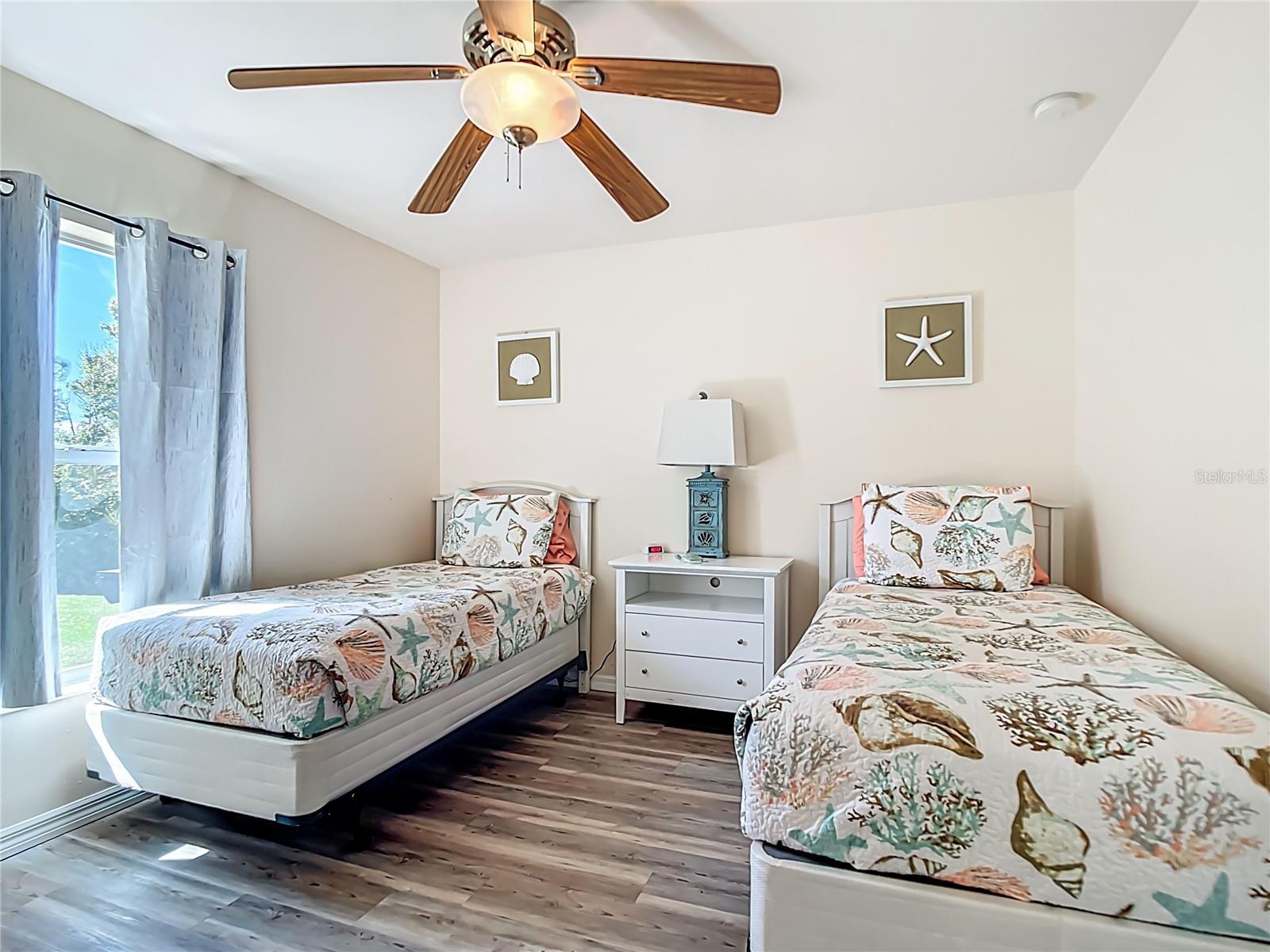 Image 22 of 51 For 145 Spur Drive