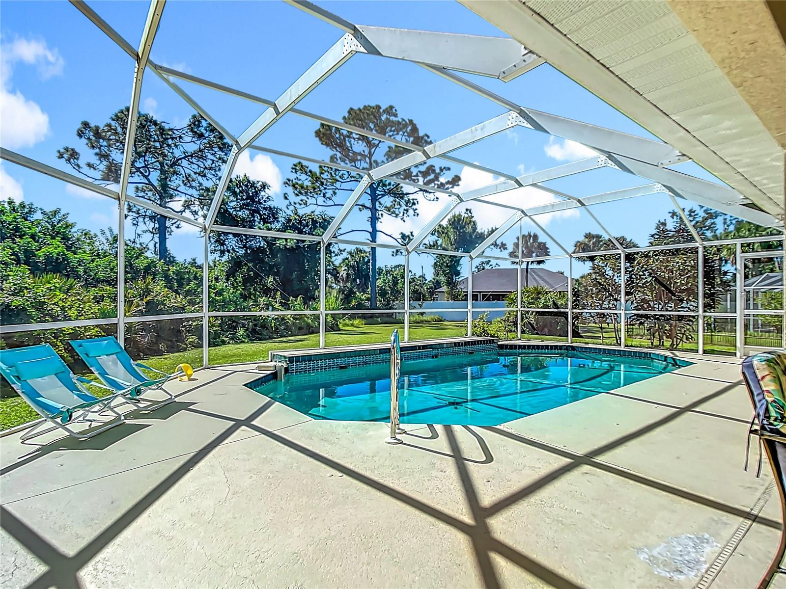 Image 39 of 51 For 145 Spur Drive