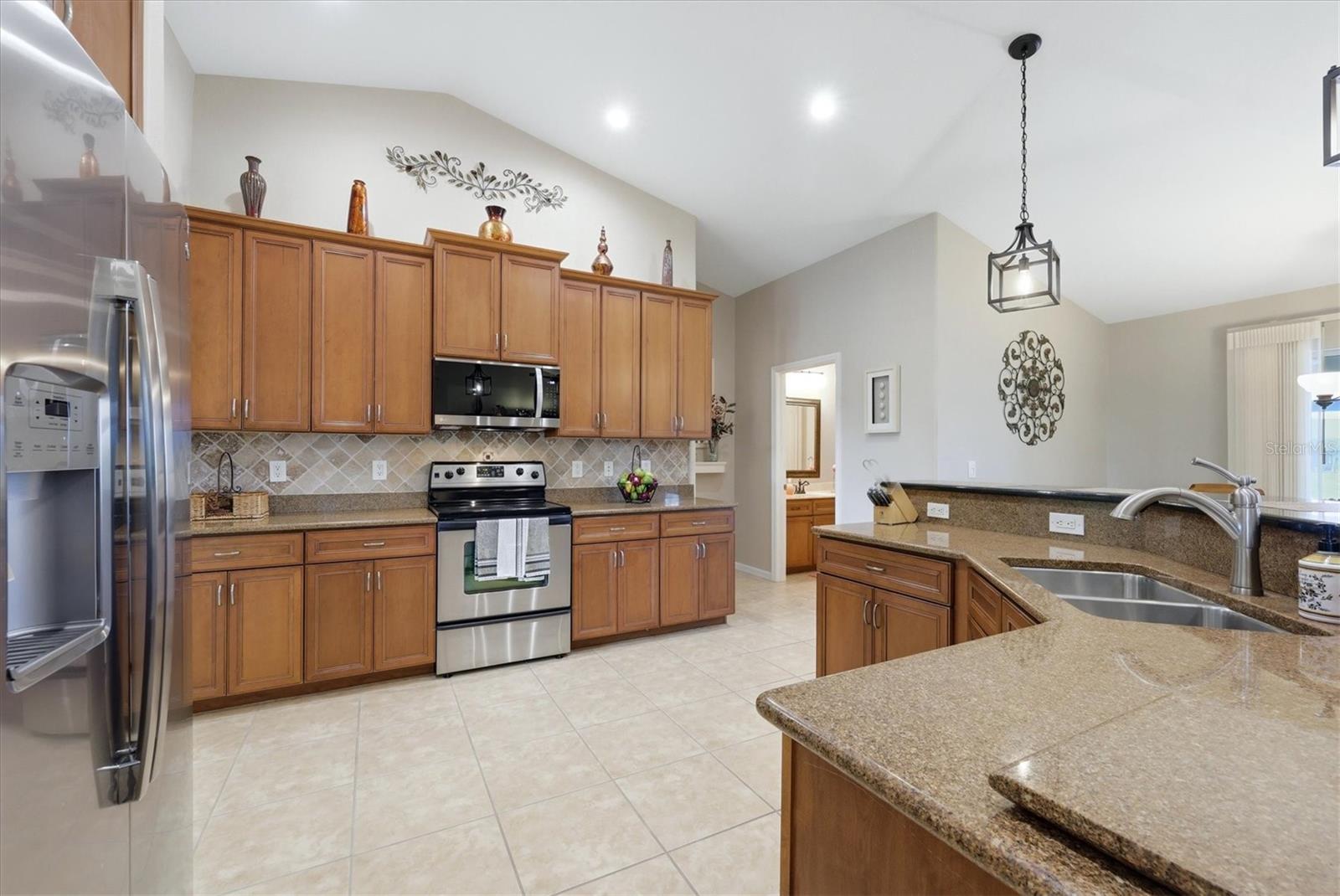 Image 10 of 31 For 827 Rotonda Circle