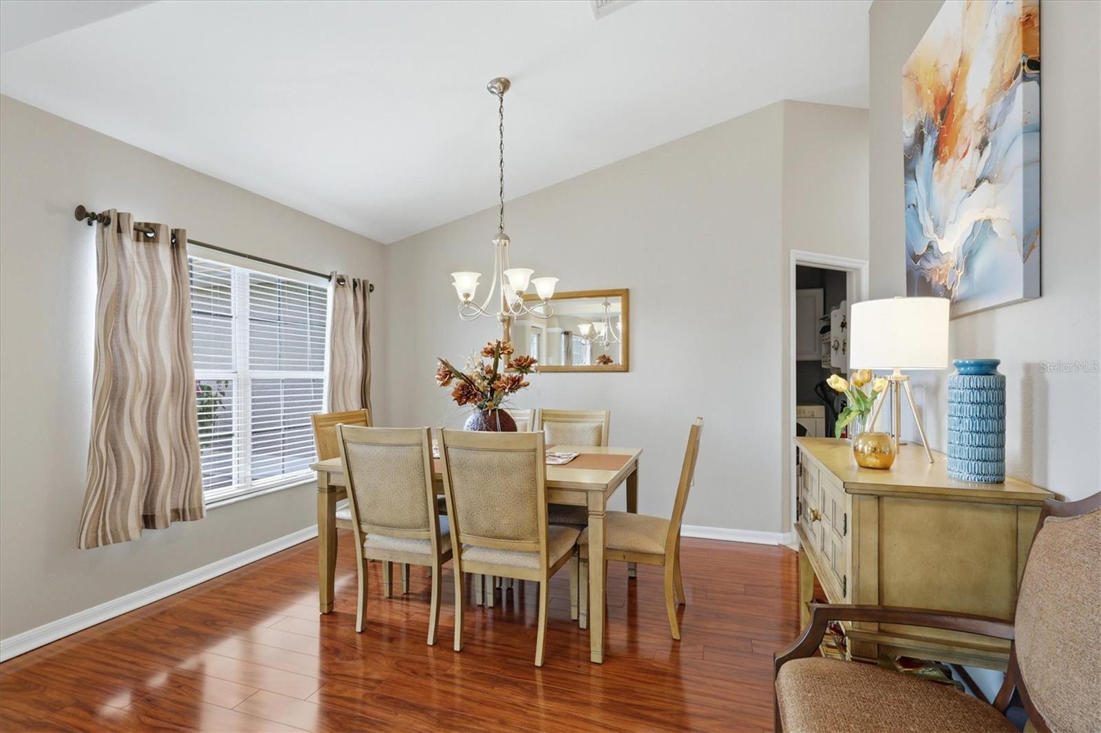 Image 15 of 31 For 827 Rotonda Circle