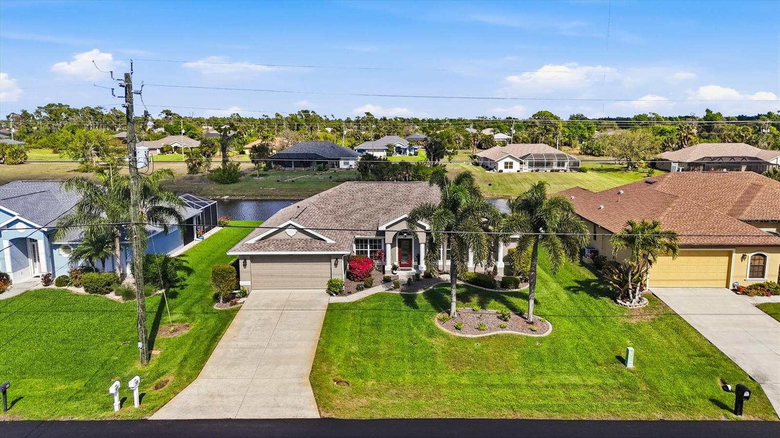 Image 2 of 31 For 827 Rotonda Circle