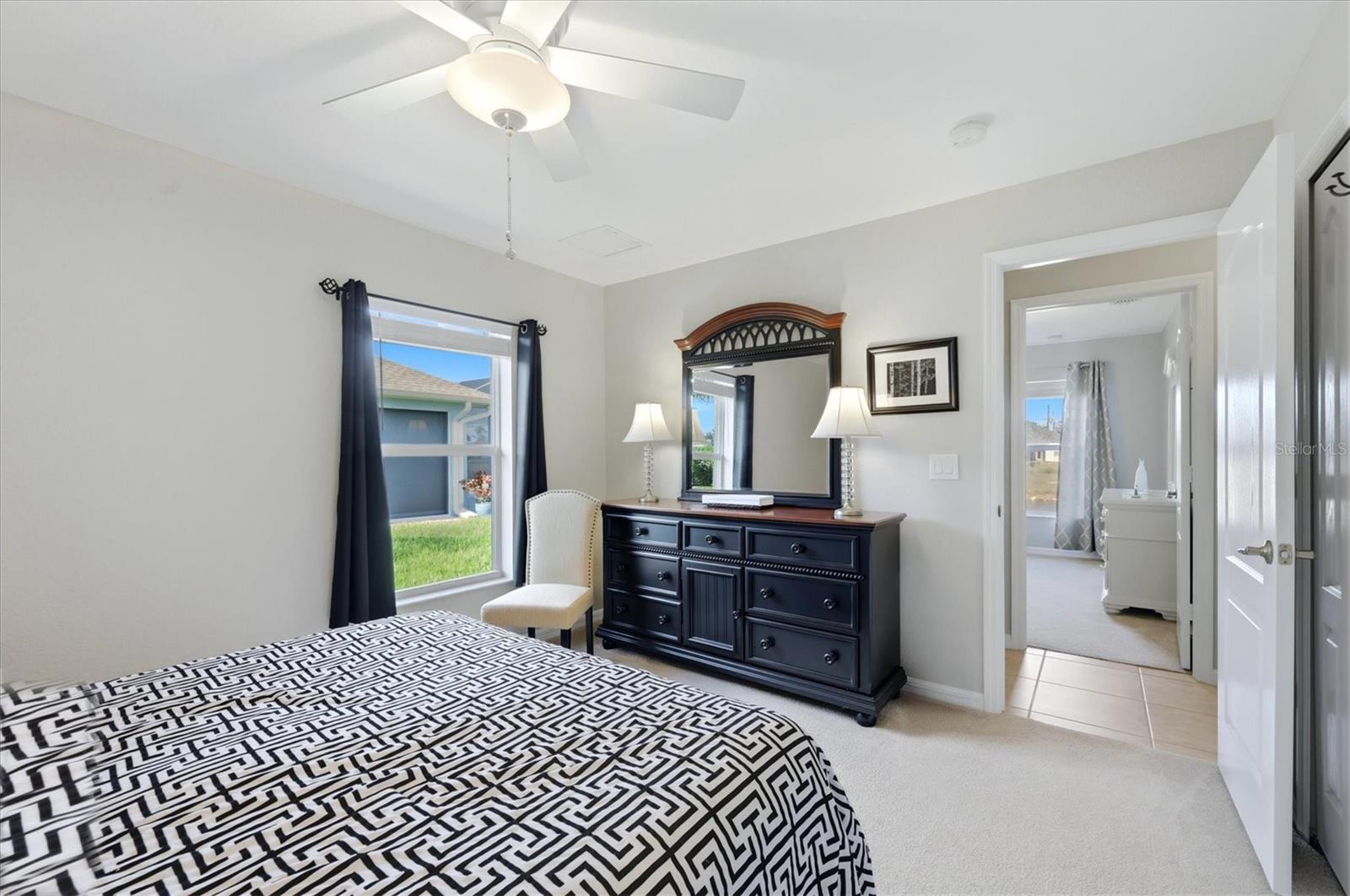 Image 21 of 31 For 827 Rotonda Circle