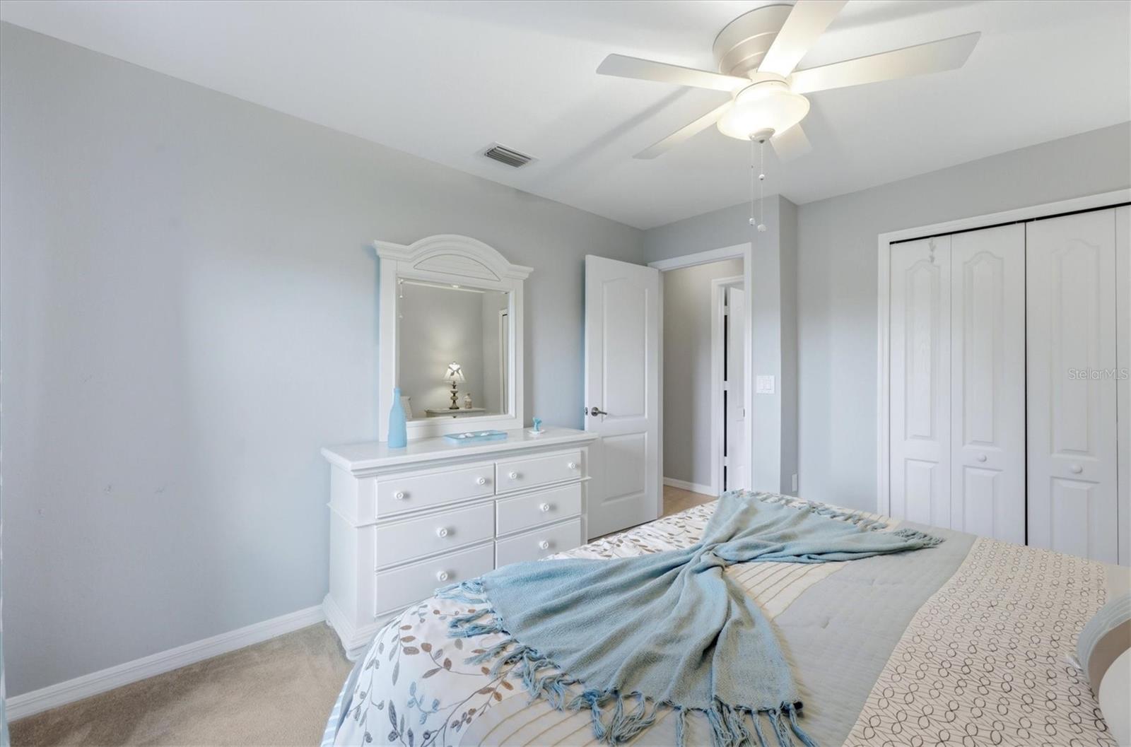 Image 23 of 31 For 827 Rotonda Circle