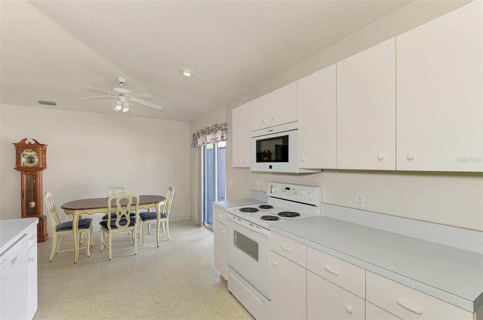 Image 16 of 56 For 13608 Clara Lane