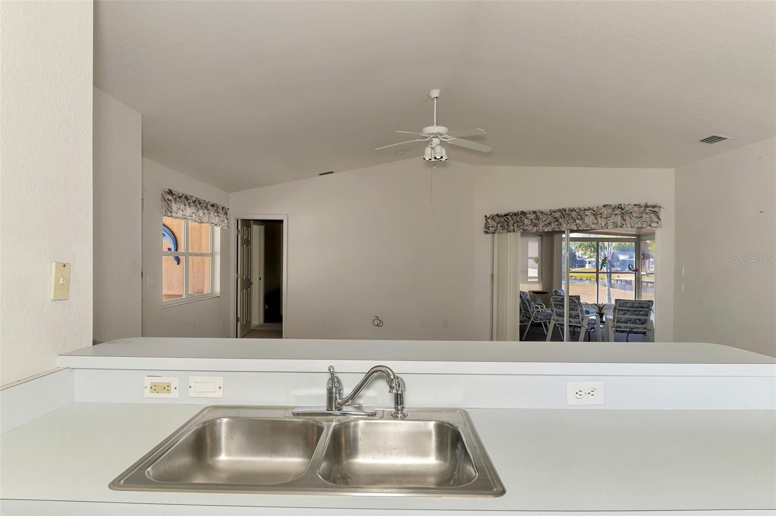 Image 25 of 56 For 13608 Clara Lane