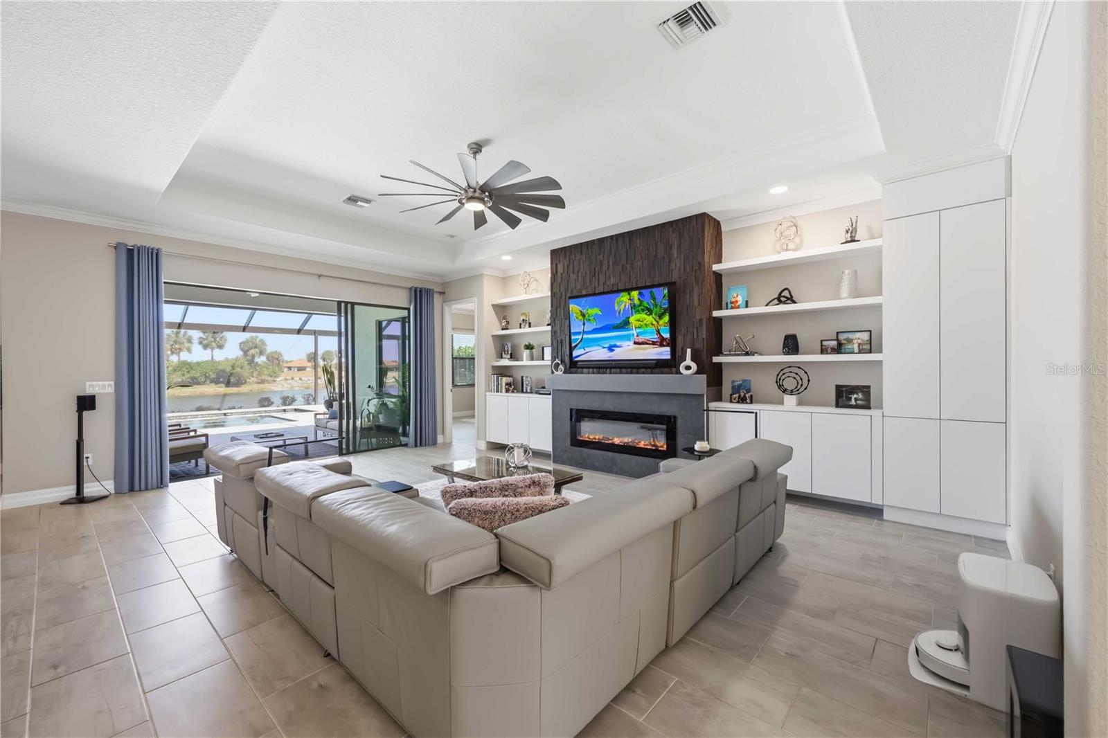 Image 31 of 96 For 10744 Tarflower Drive