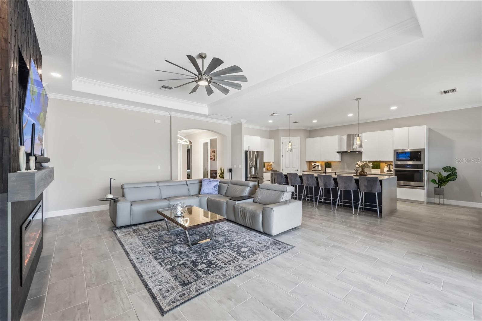 Image 32 of 96 For 10744 Tarflower Drive