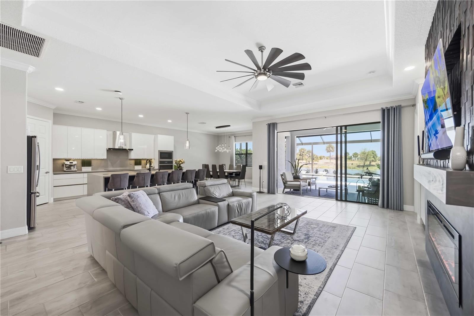 Image 33 of 96 For 10744 Tarflower Drive