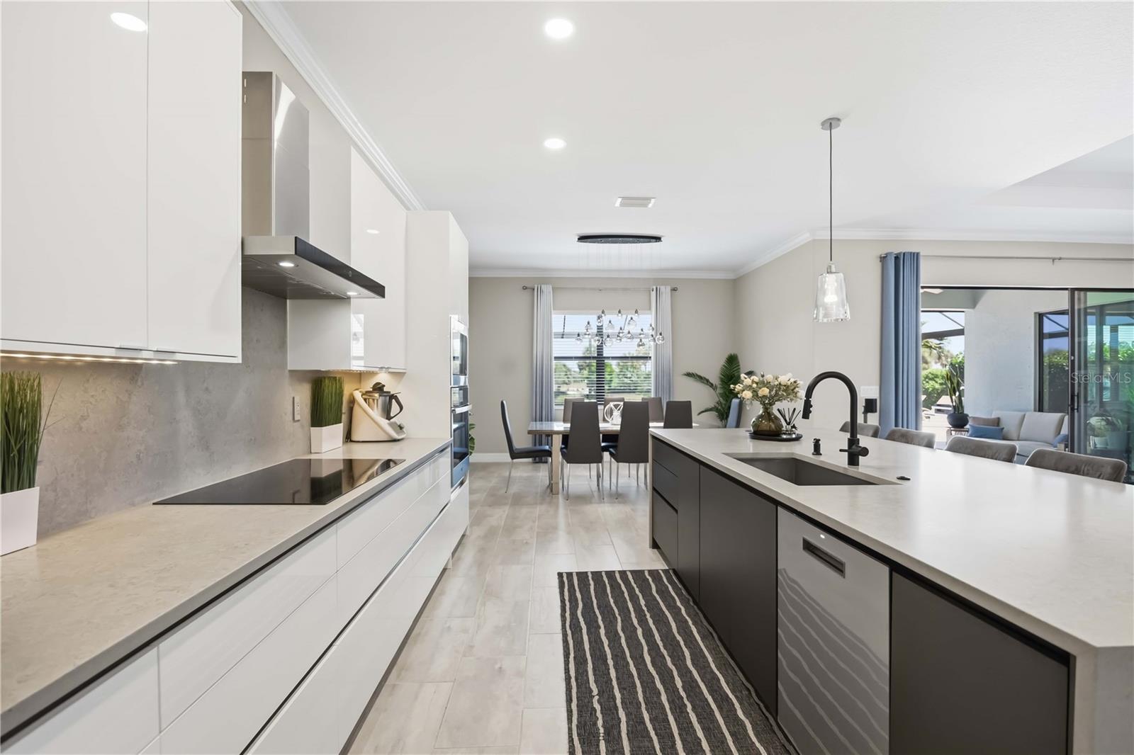 Image 38 of 96 For 10744 Tarflower Drive