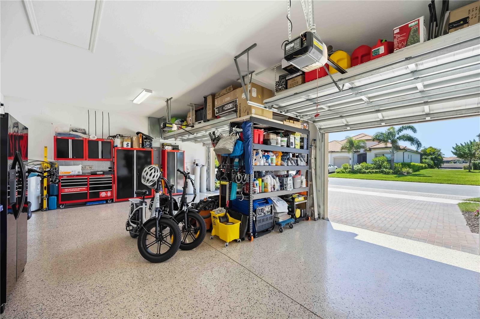 Image 67 of 96 For 10744 Tarflower Drive