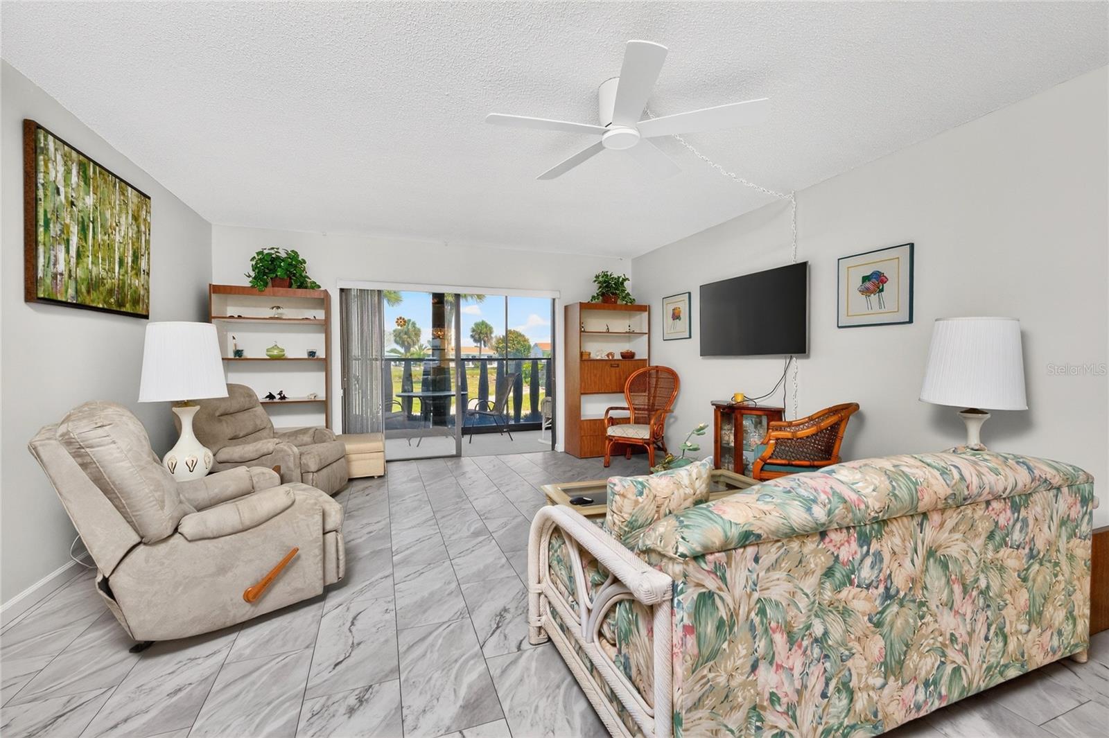 Image 10 of 42 For 96 Boundary Boulevard 132